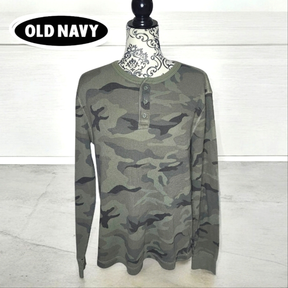 Old Navy Tops - OLD NAVY Waffle Camouflage Shirt - Large